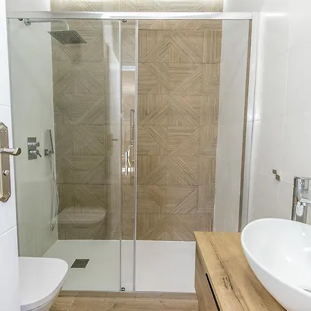 Eden Oceanfront Hideaway 아파트 *