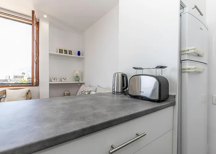 Eden Oceanfront Hideaway